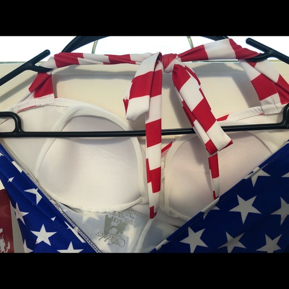 [SOLD] Modcloth Fables by Barrie Stars & Stripes - Picture 5 of 10